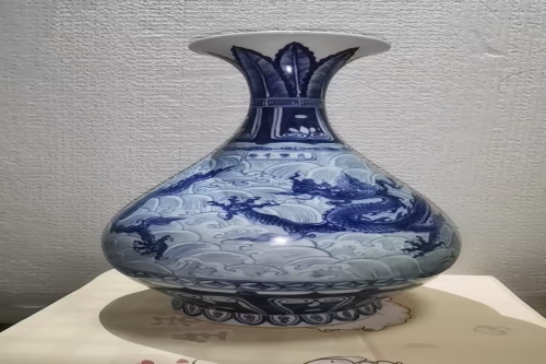 一位来住 湖北省十堰市的朱老师，有一些藏品和老物件，急需出手，有意者联系，价格好商量。👍