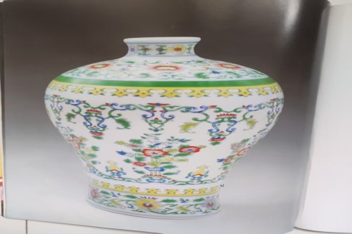 一位来自江西省南昌市的李老师，有一些藏品和老物件，急需出手，有意者联系，价格好商量。