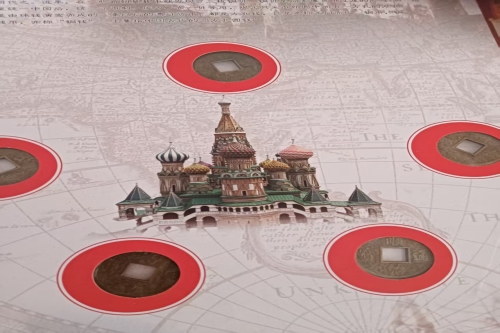 一位来自云南省的牛老师，有一些藏品和老物件，急需出手，有意者联系，价格好商量。